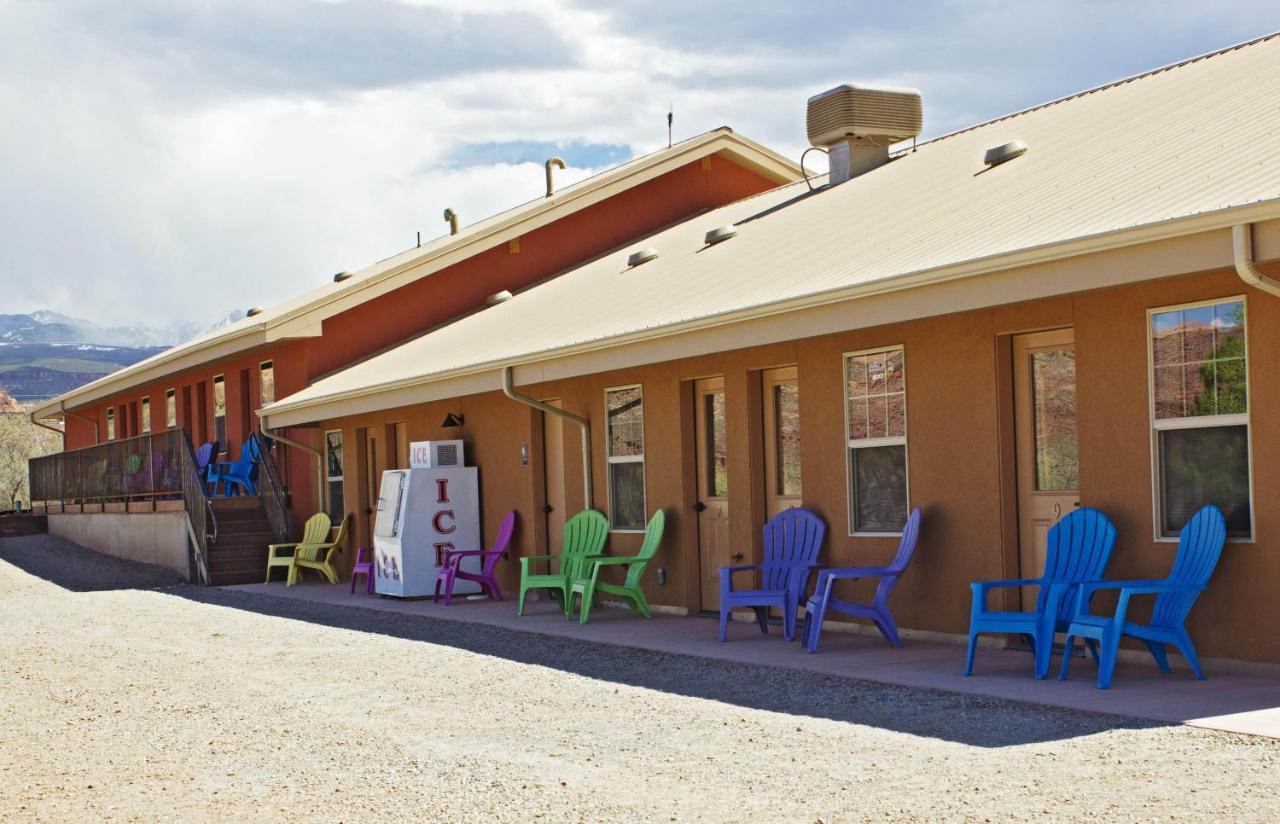 Htr Moab Motel Bagian luar foto