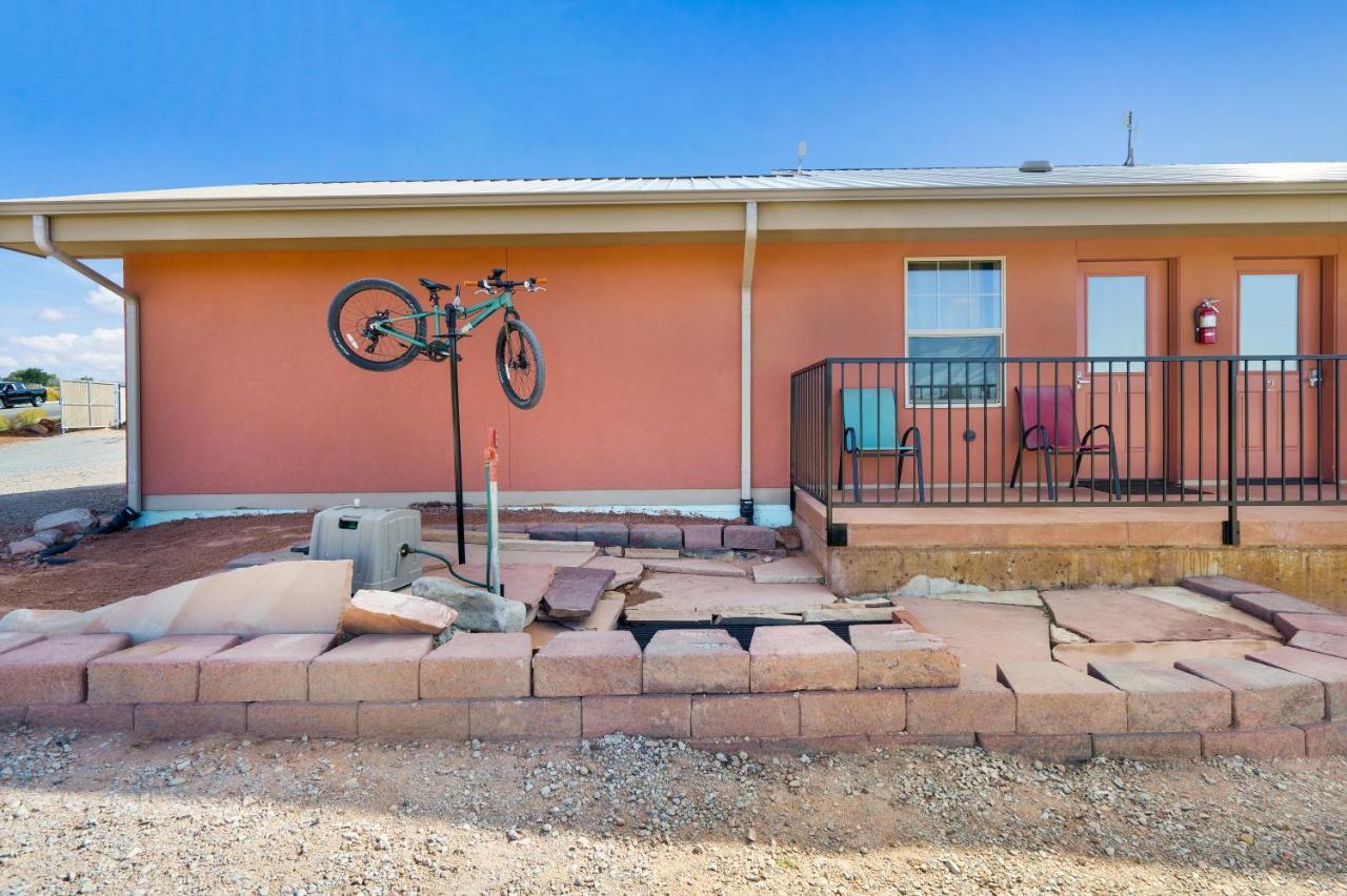 Htr Moab Motel Bagian luar foto
