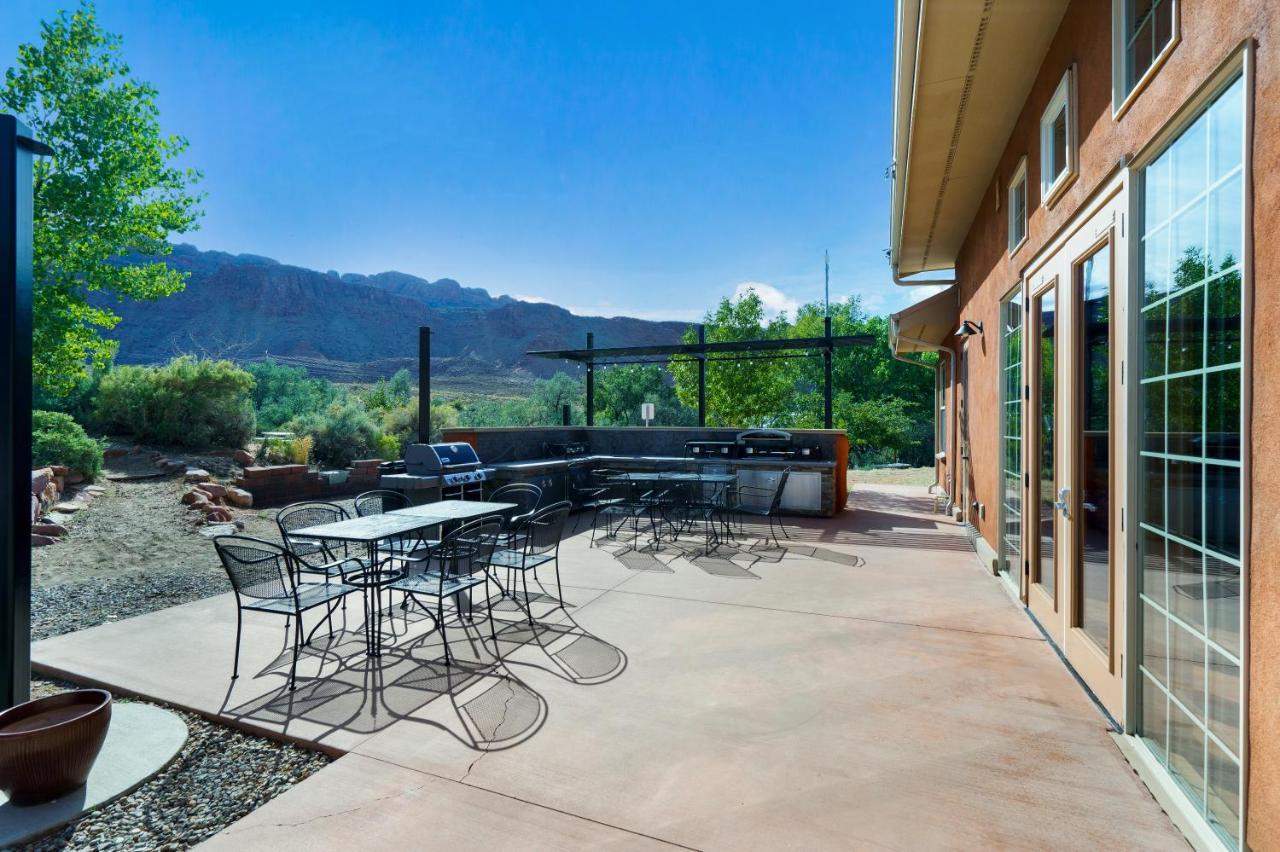 Htr Moab Motel Bagian luar foto