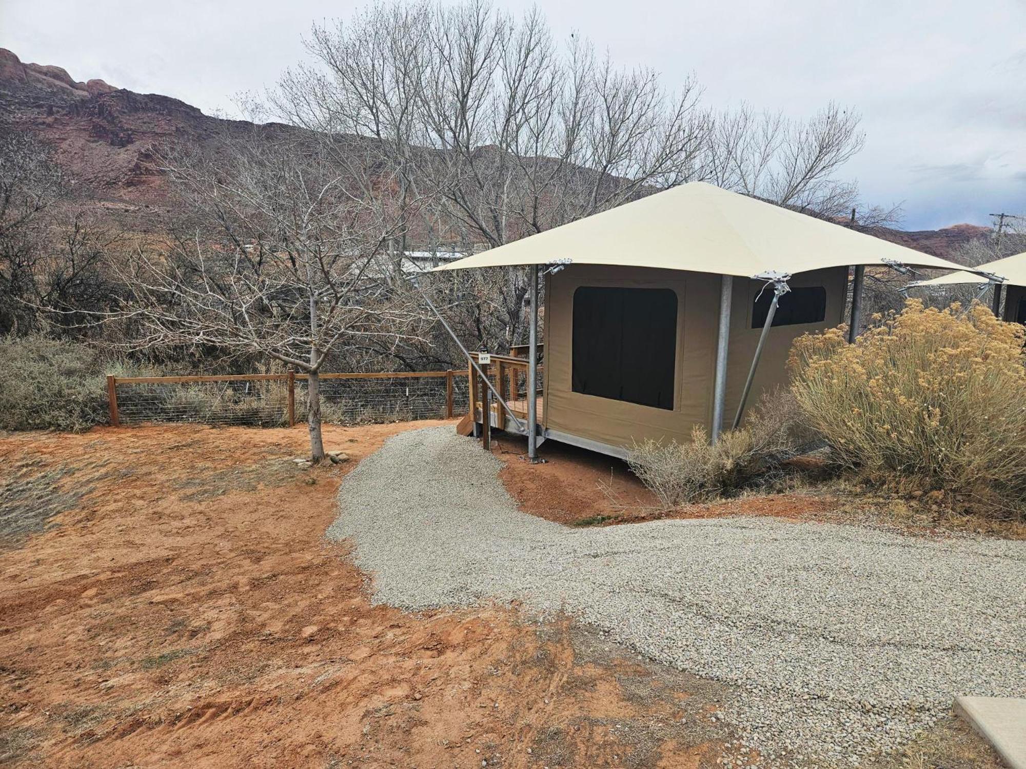 Htr Moab Motel Bagian luar foto