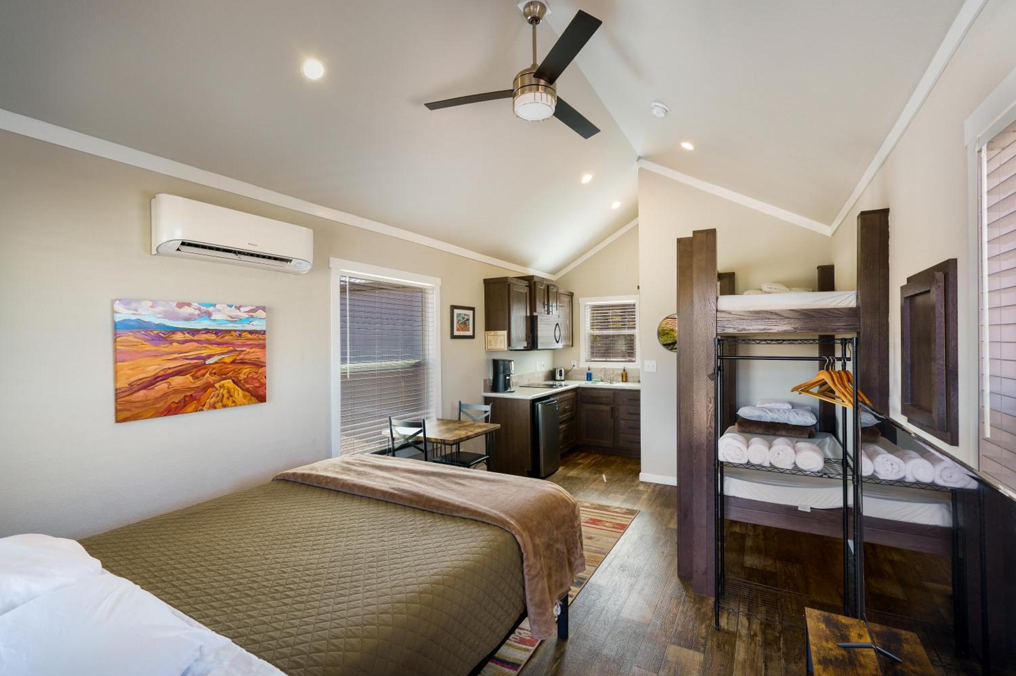 Htr Moab Motel Bagian luar foto